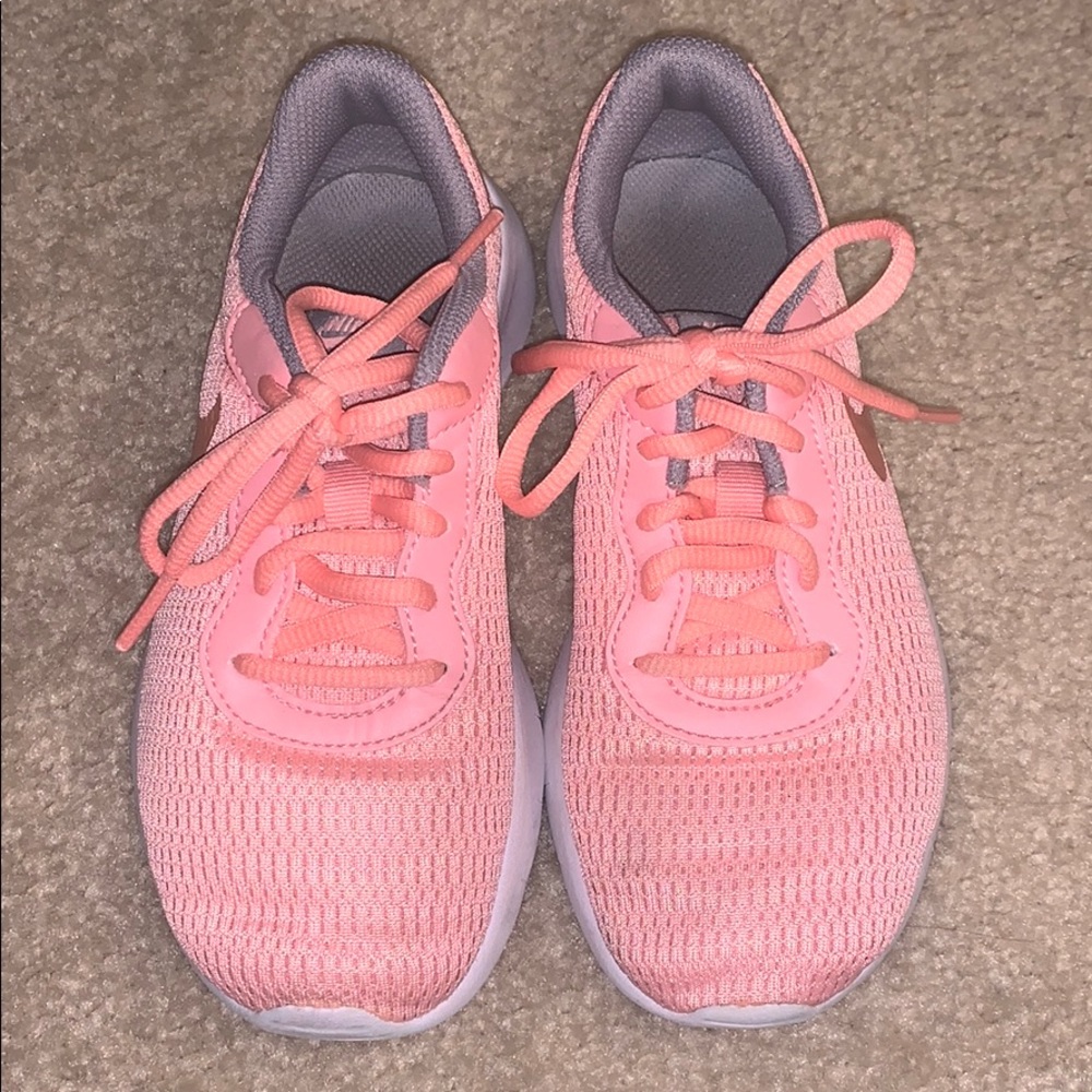 Girls NIKE shoes size 1